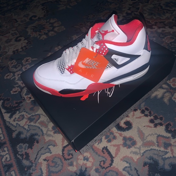 Authentic Jordan fire red 4s